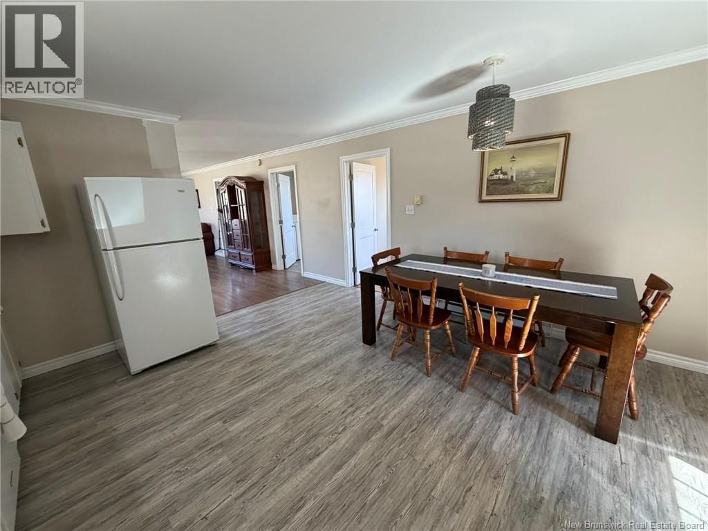 2281 103 ROUTE Image 5