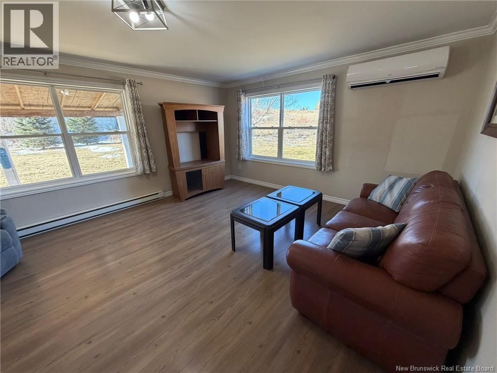 2281 103 ROUTE Image 8