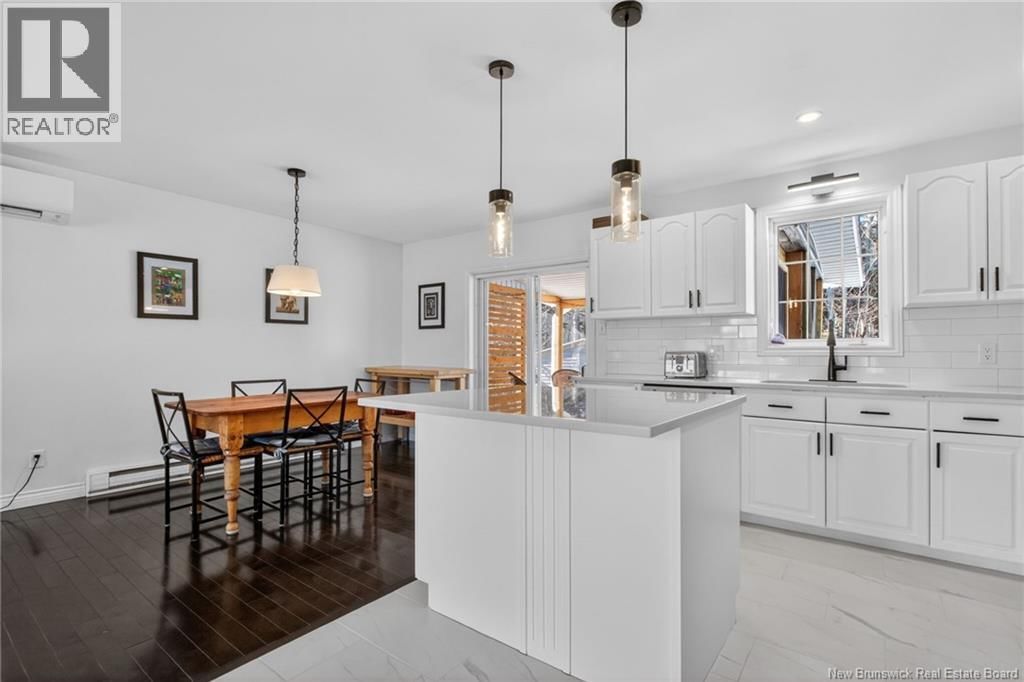 721 CENTRALE STREET Image 17