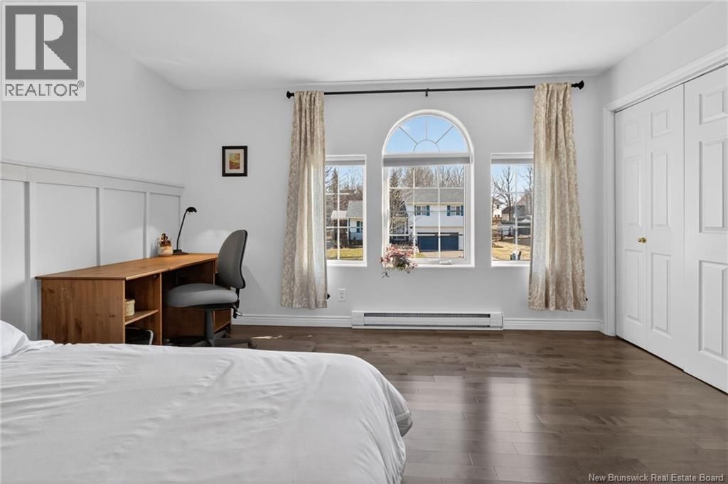 721 CENTRALE STREET Image 24