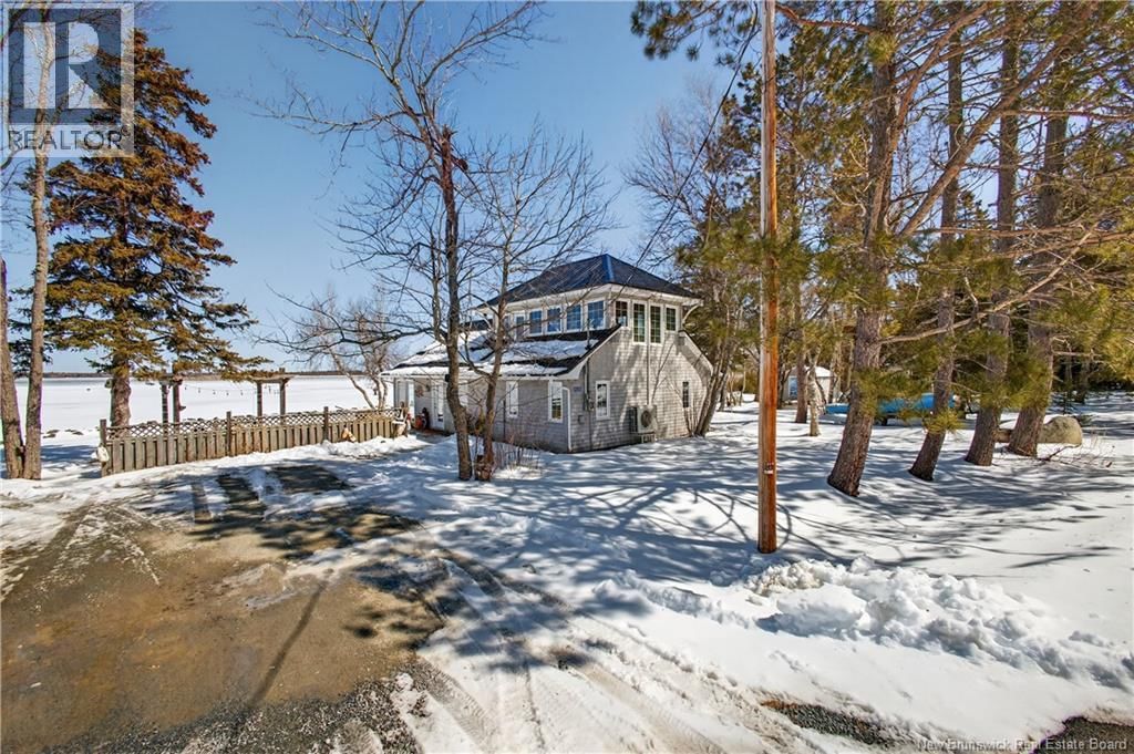 435 EAST POINT ROAD Image 34