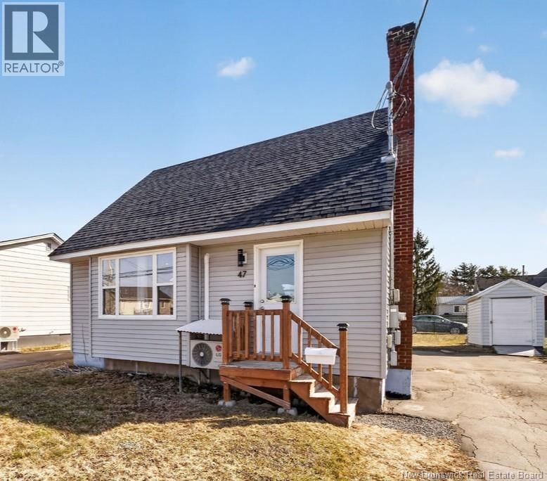 47 CHURCHILL STREET Image 1