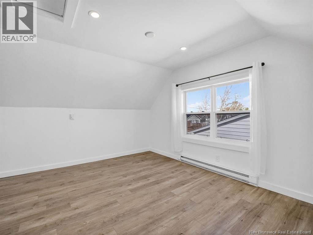 47 CHURCHILL STREET Image 22