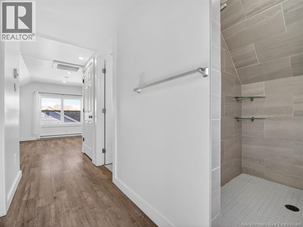 47 CHURCHILL STREET Image 24