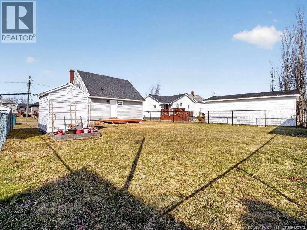 47 CHURCHILL STREET Image 31