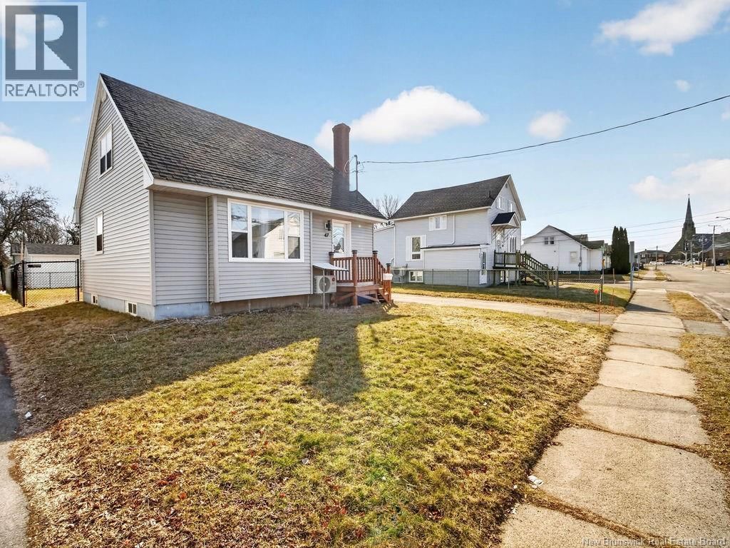 47 CHURCHILL STREET Image 34