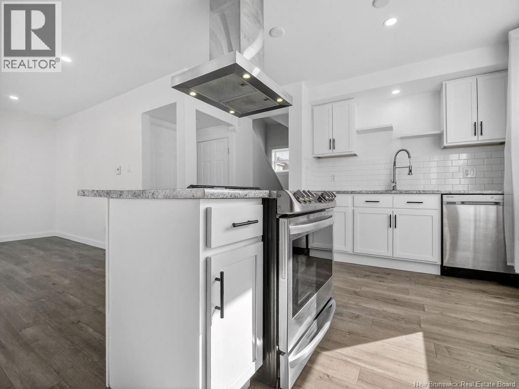 47 CHURCHILL STREET Image 7