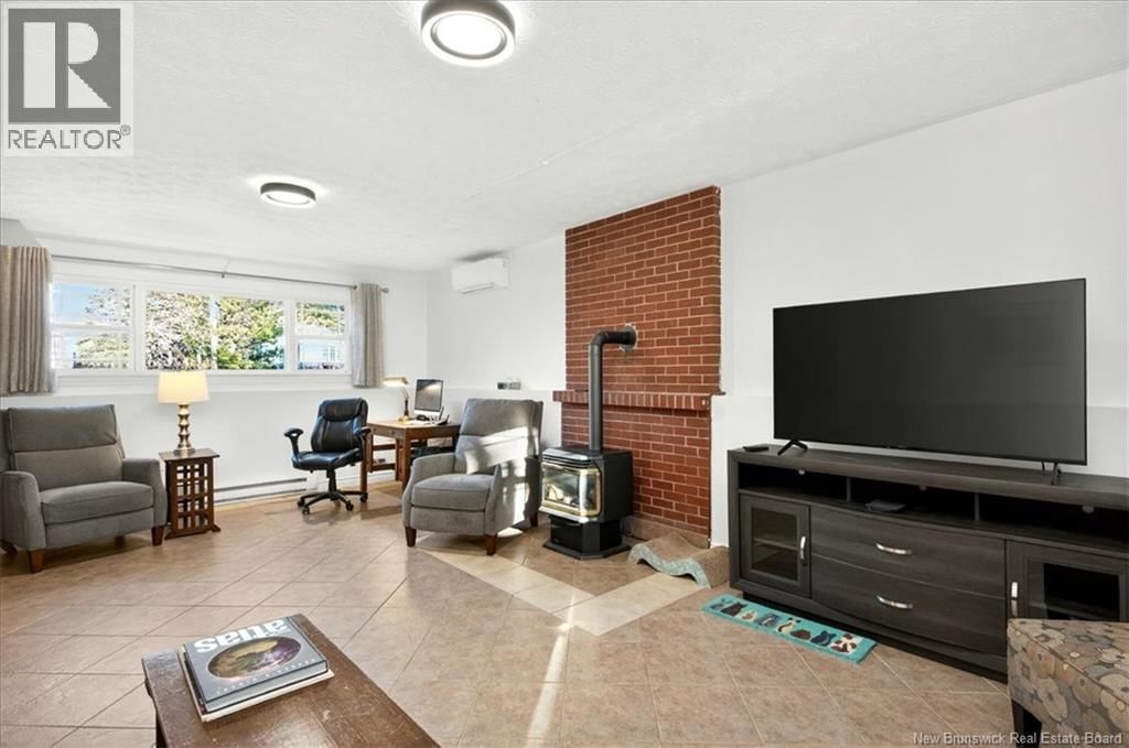 15 LYMAN DRIVE Image 24