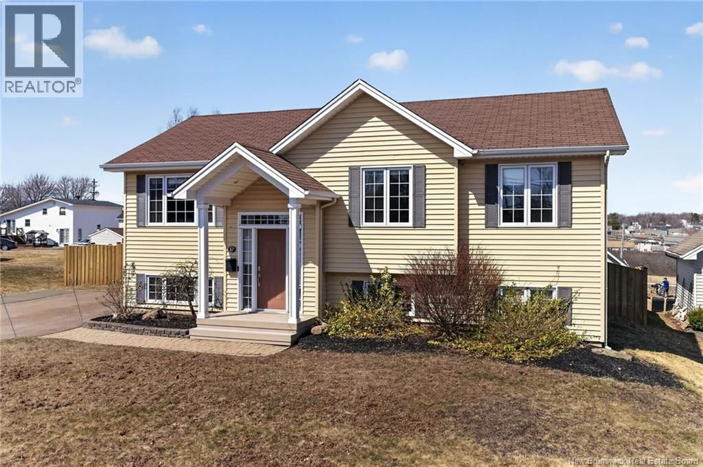 87 FIDELE COURT Image 1