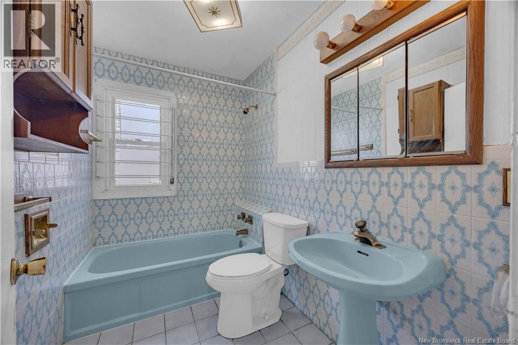 6 PUGSLEY AVENUE Image 13