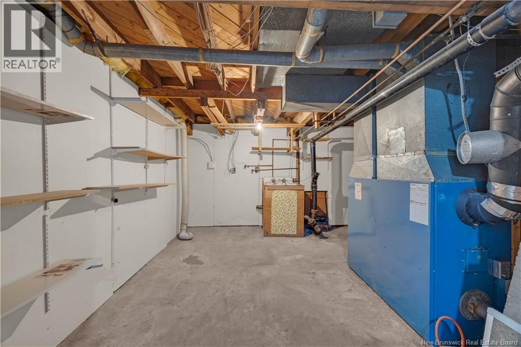 6 PUGSLEY AVENUE Image 16