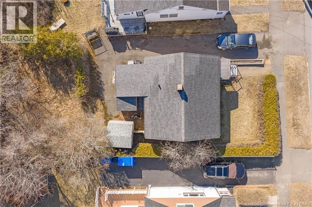 6 PUGSLEY AVENUE Image 23