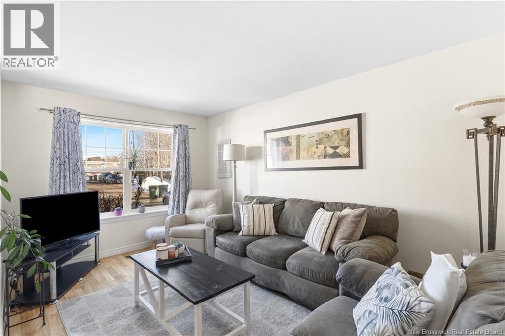 25 WESTBROOK LANE Image 9