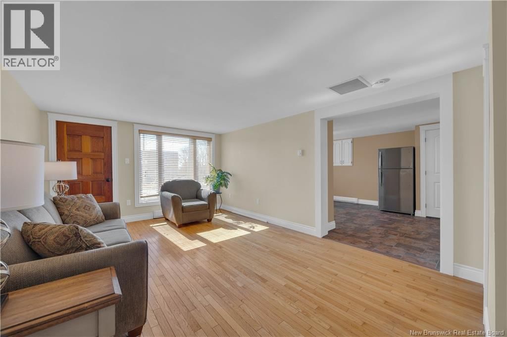 46 SOMERSET STREET Image 7