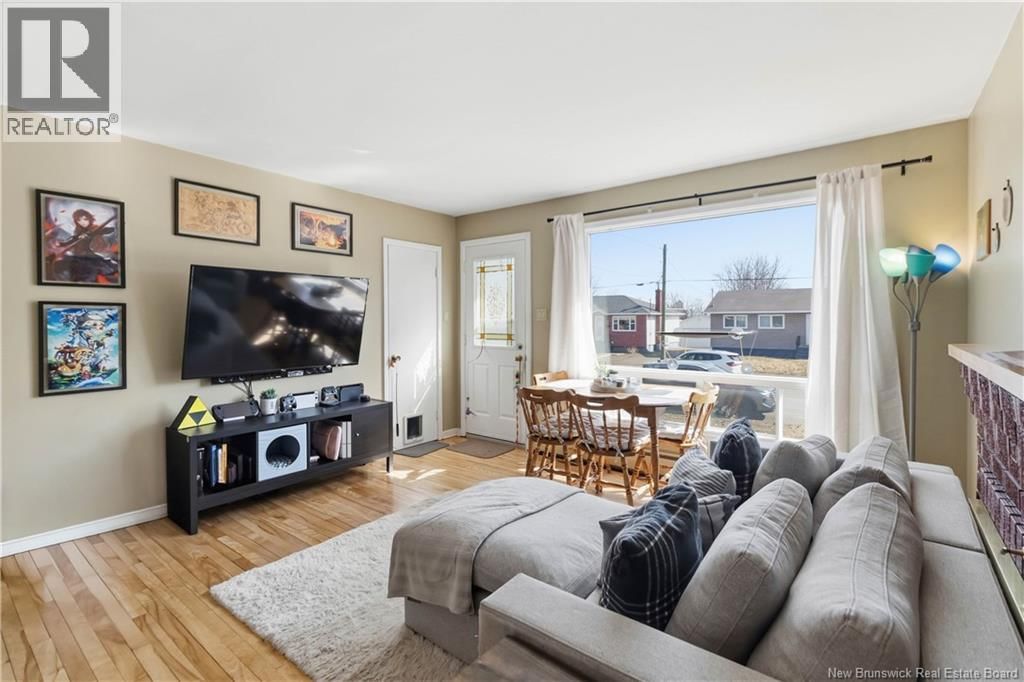 206 MCKENZIE AVENUE Image 9