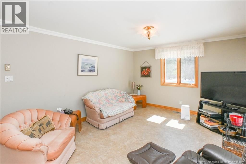 5701 ROUTE 11 Image 24