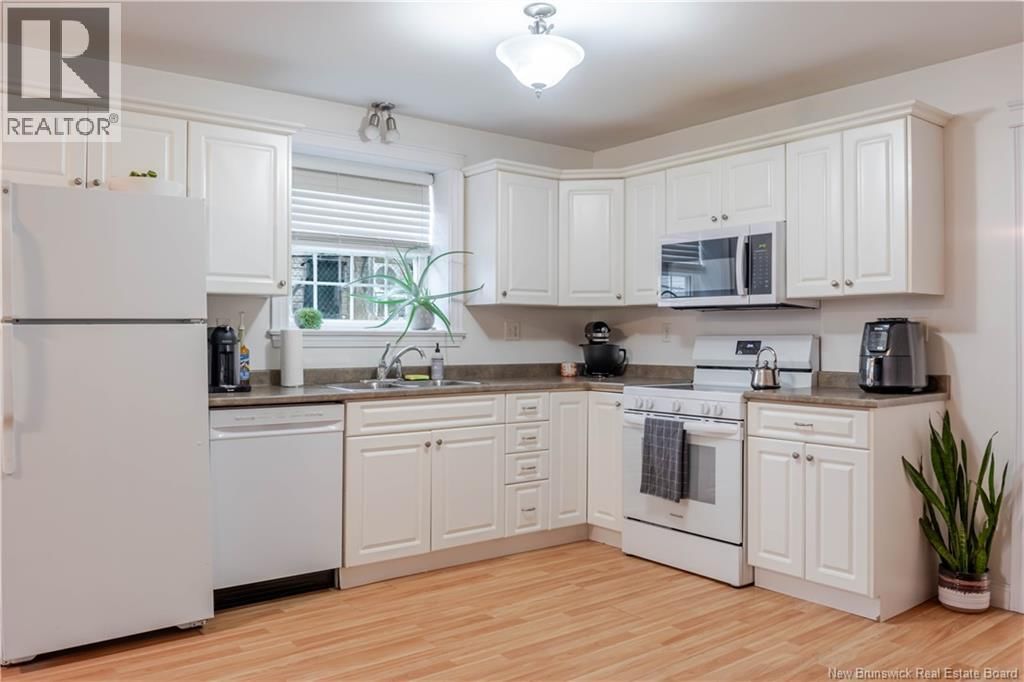 129 JAMES STREET Image 44