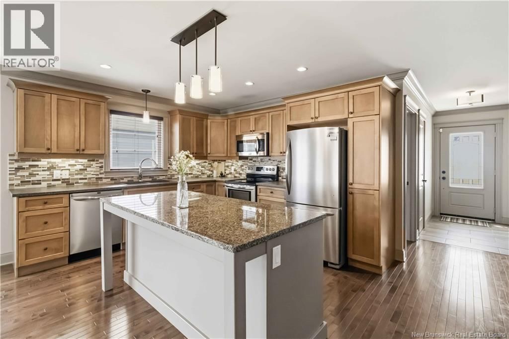 84 ASHLEY CRESCENT Image 13