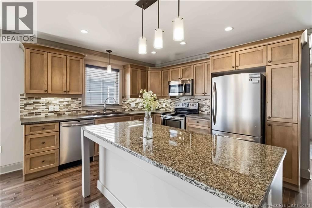 84 ASHLEY CRESCENT Image 14