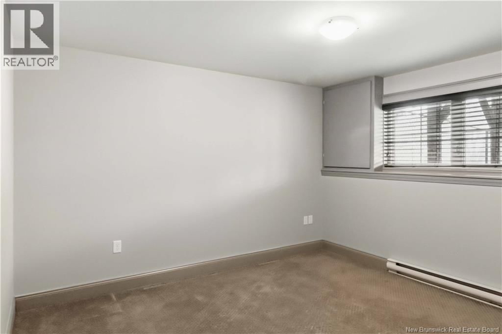 84 ASHLEY CRESCENT Image 34