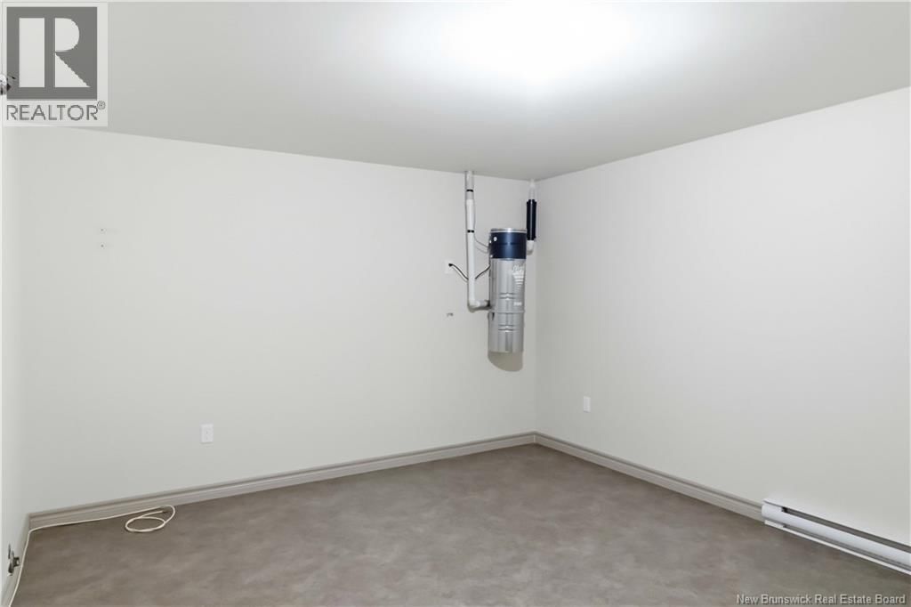 84 ASHLEY CRESCENT Image 39