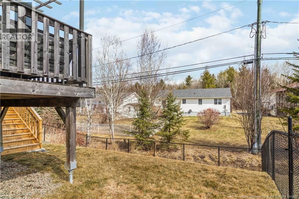 84 ASHLEY CRESCENT Image 47