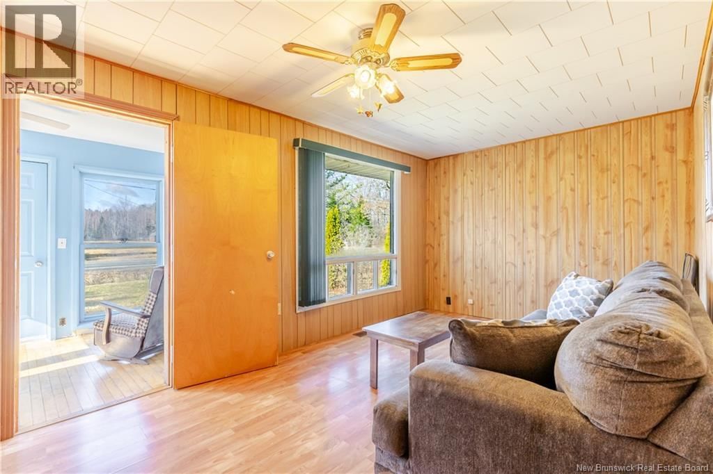 899 ROUTE 102 Image 15