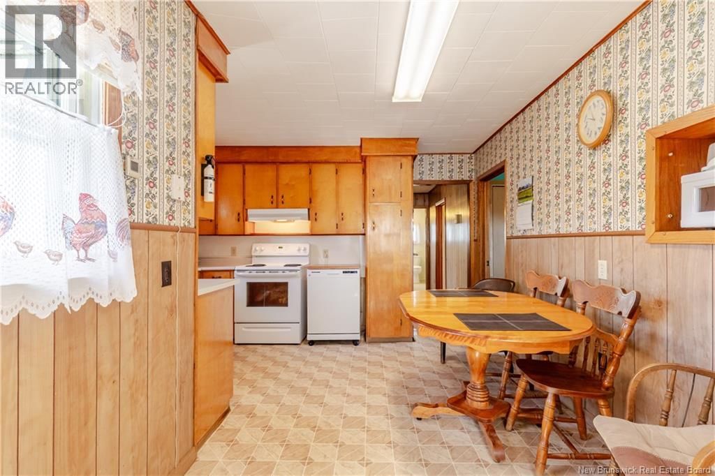 899 ROUTE 102 Image 7