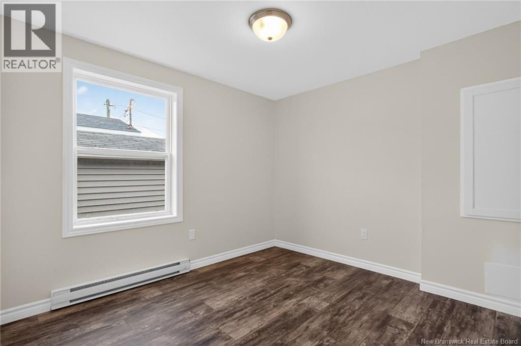 31 GERALD BOULEVARD Image 15