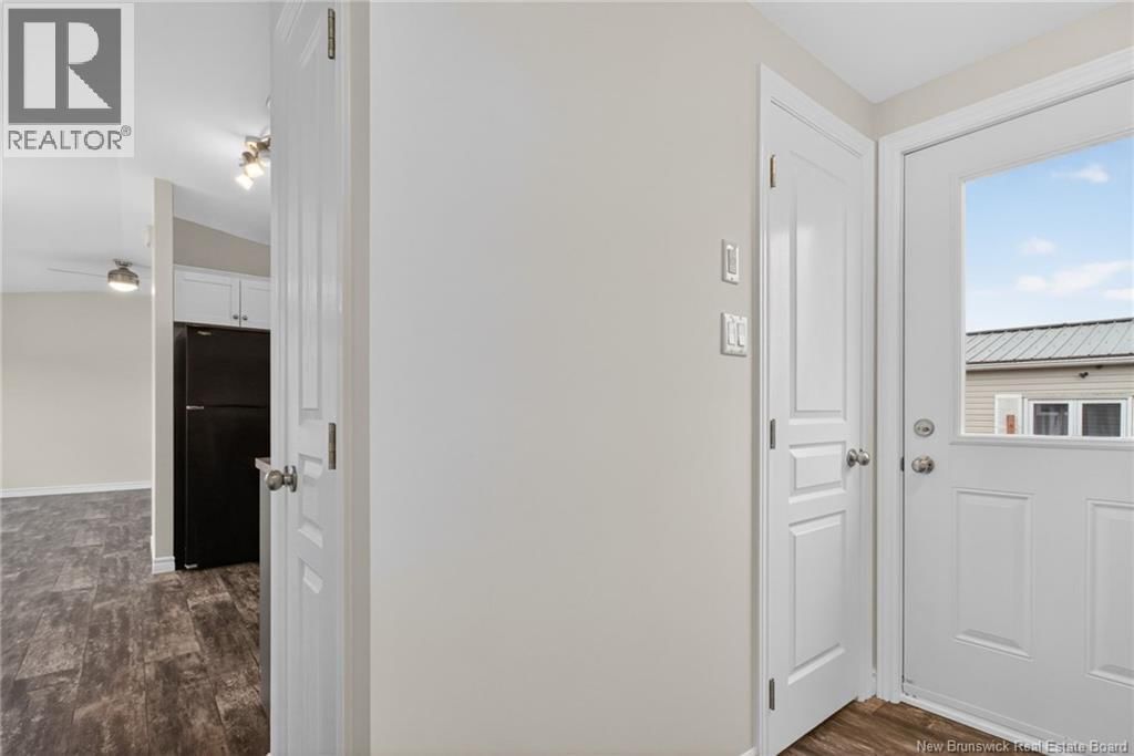 31 GERALD BOULEVARD Image 25