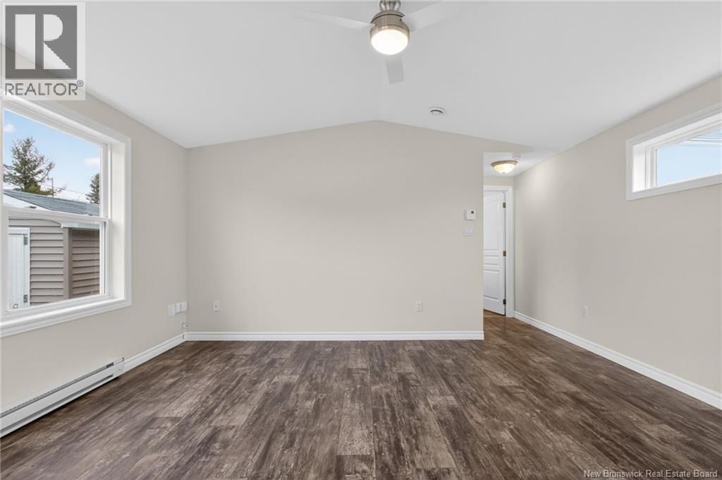 31 GERALD BOULEVARD Image 7