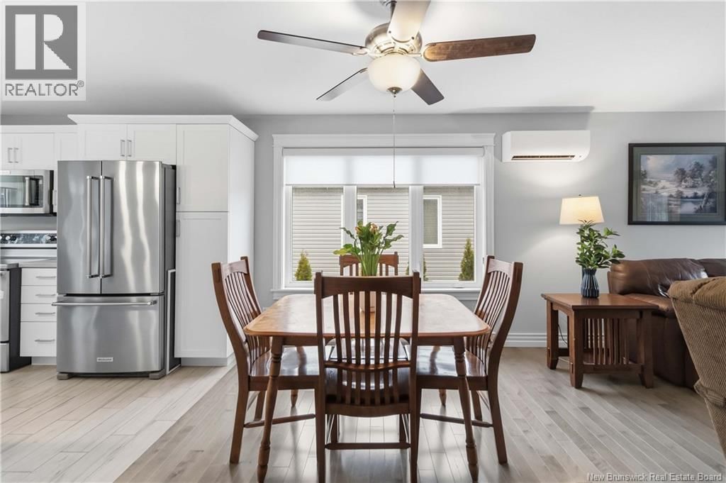 187 RUNNYMEADE ROAD Image 15