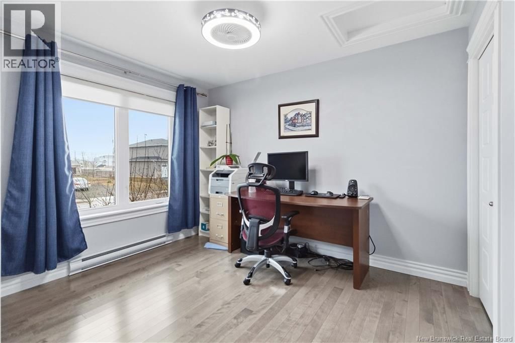 187 RUNNYMEADE ROAD Image 23