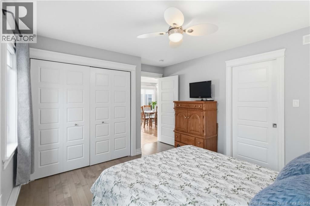 187 RUNNYMEADE ROAD Image 26