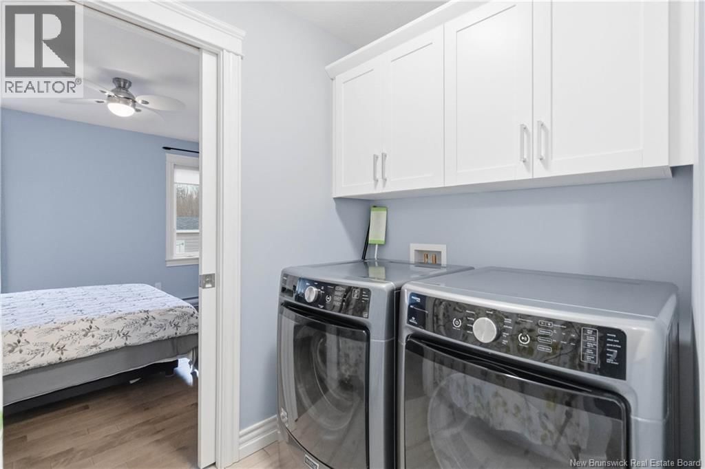 187 RUNNYMEADE ROAD Image 30