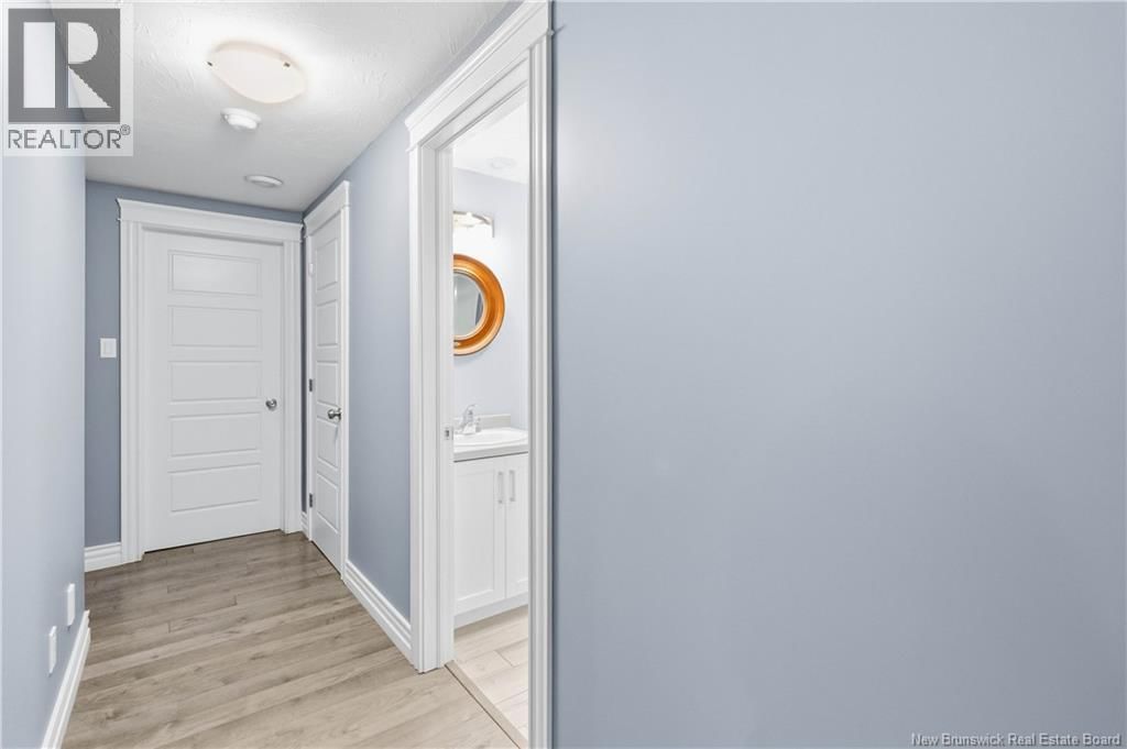 187 RUNNYMEADE ROAD Image 37