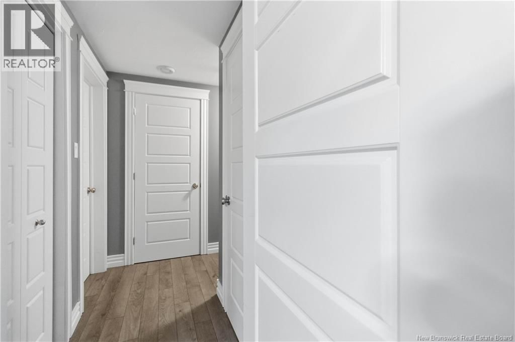 187 RUNNYMEADE ROAD Image 42