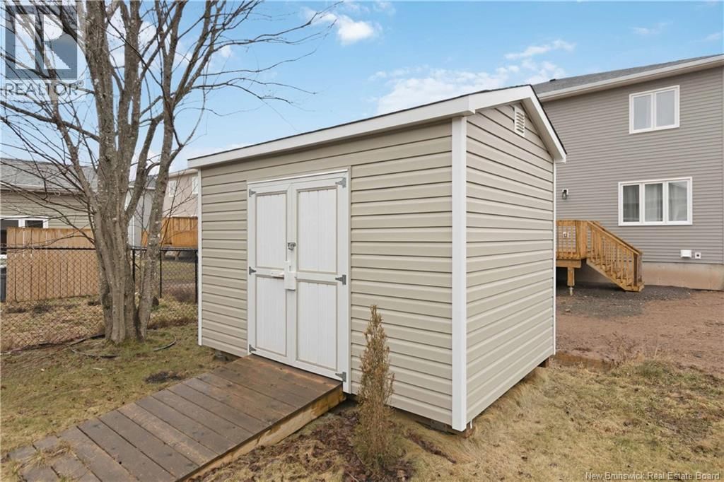 187 RUNNYMEADE ROAD Image 46