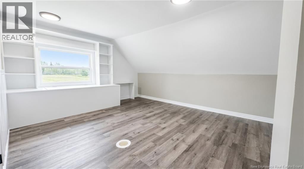 3439 RTE 490 Image 14