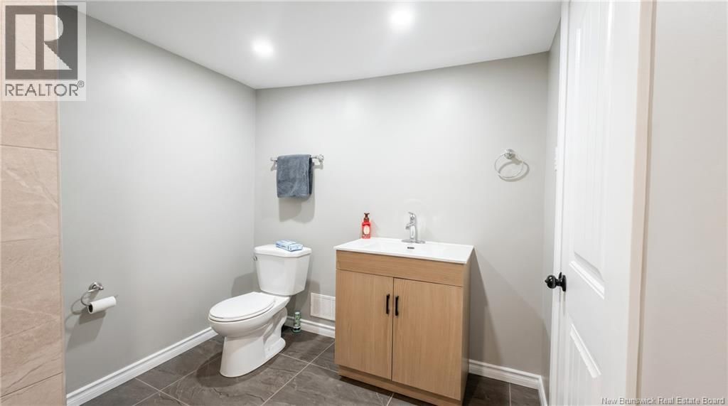 3439 RTE 490 Image 15