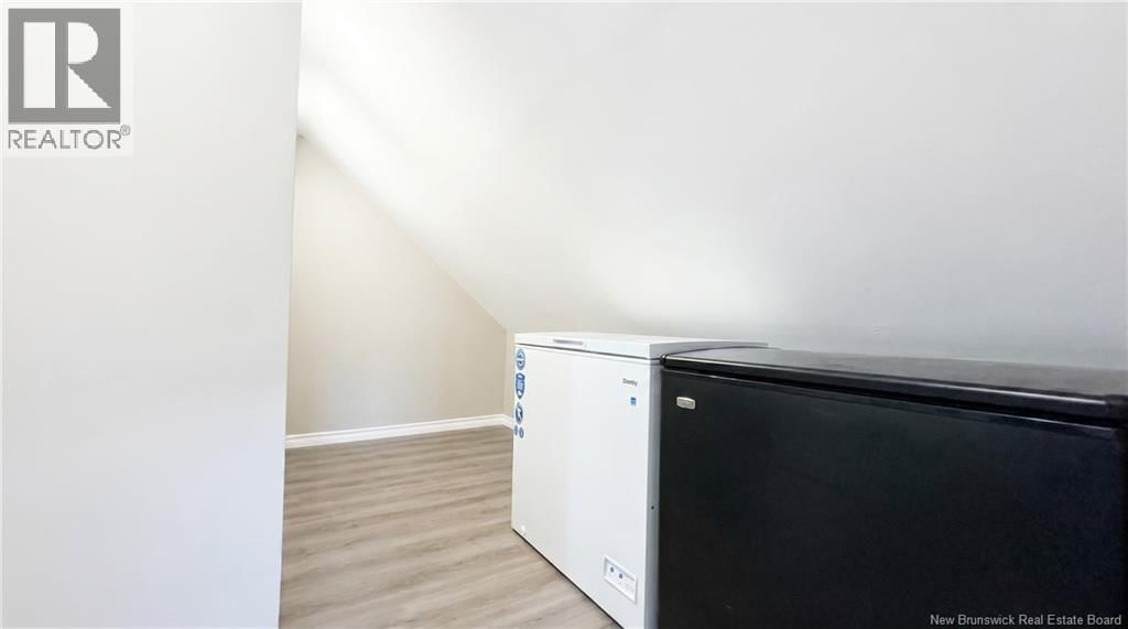 3439 RTE 490 Image 17