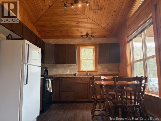 11592 ROUTE 114 Image 9