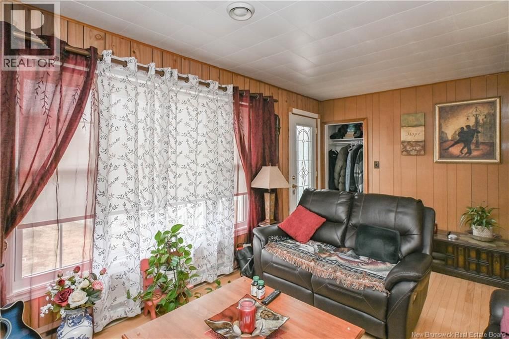 4279 BEAUREGARD STREET Image 10