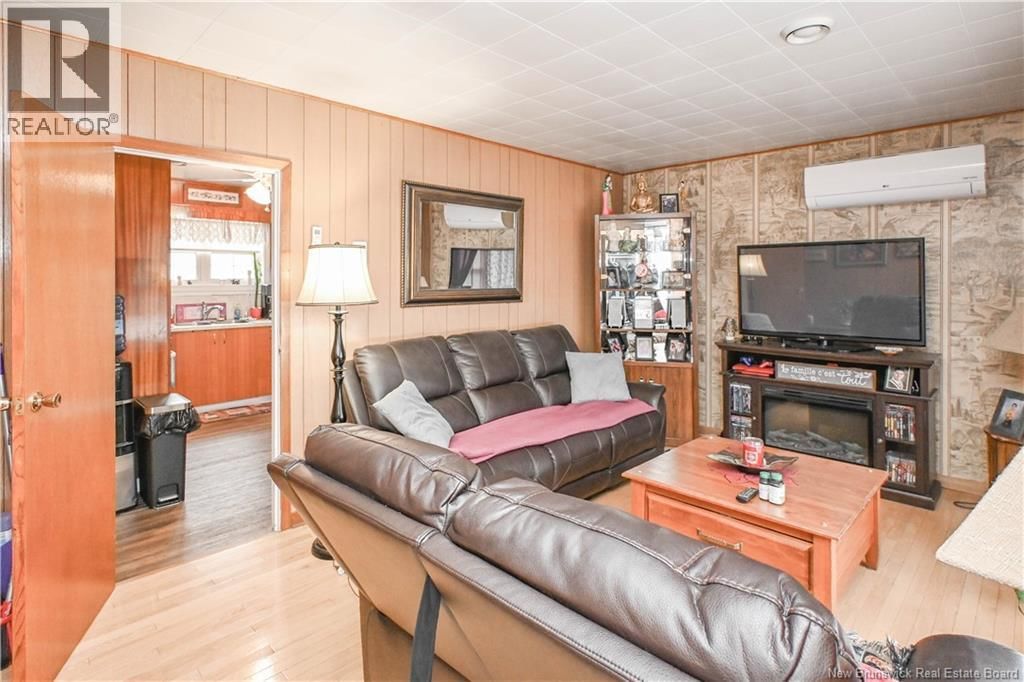 4279 BEAUREGARD STREET Image 12