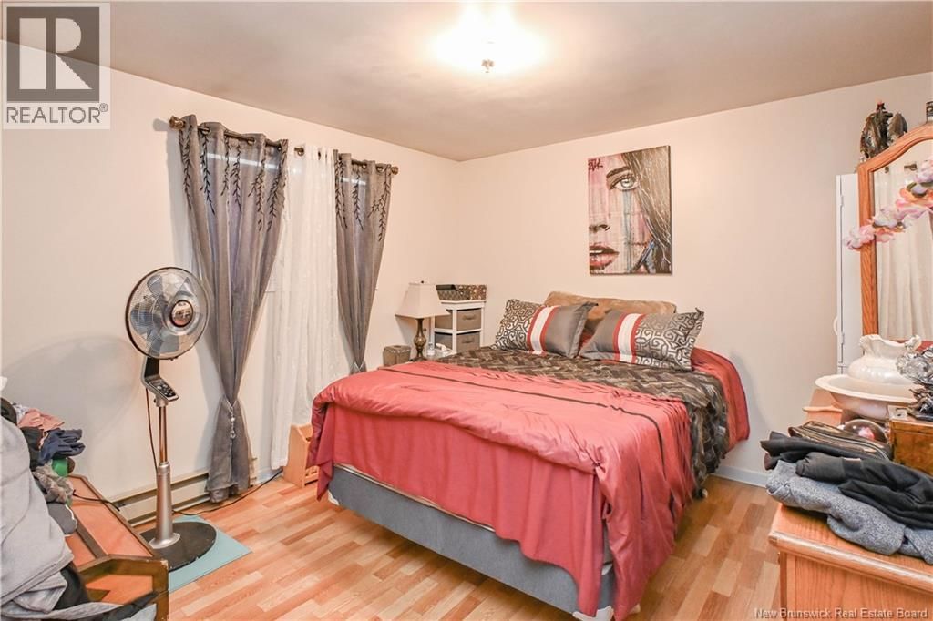 4279 BEAUREGARD STREET Image 13