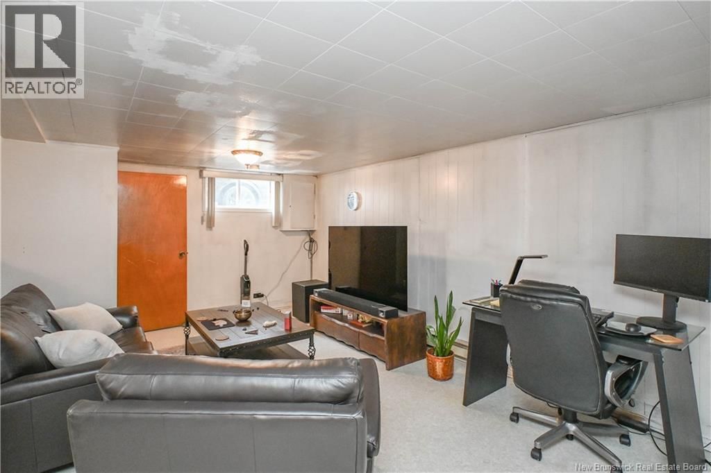 4279 BEAUREGARD STREET Image 20