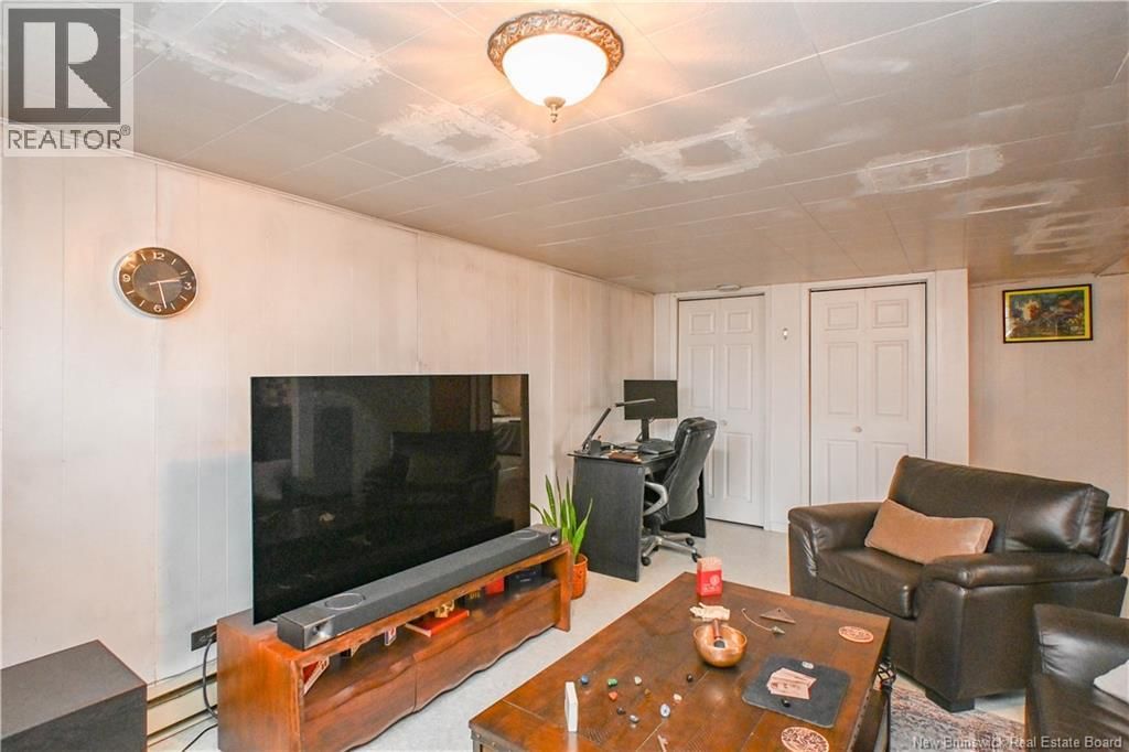 4279 BEAUREGARD STREET Image 21