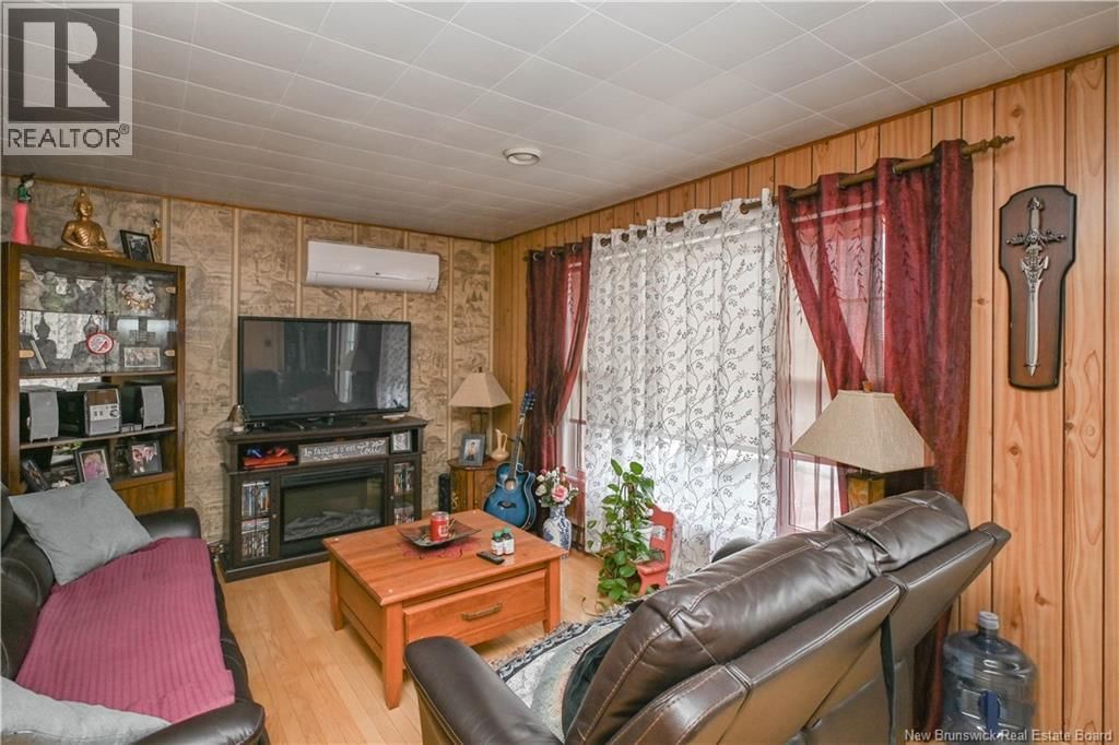 4279 BEAUREGARD STREET Image 9