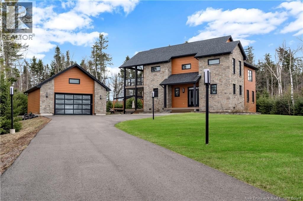 96 Thorncastle, Lutes Mountain, New Brunswick E1G 0P9
