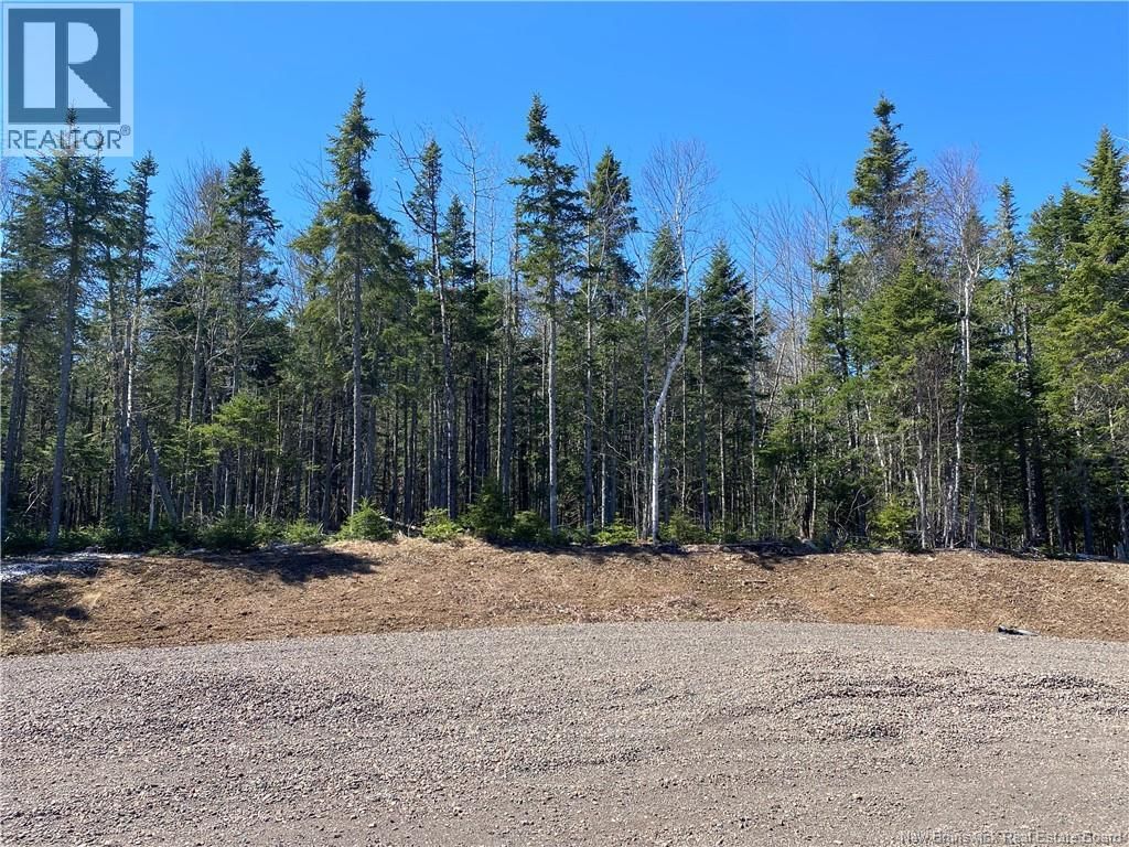 23-22 Breckenridge Court, Lutes Mountain, New Brunswick E1G 5V8